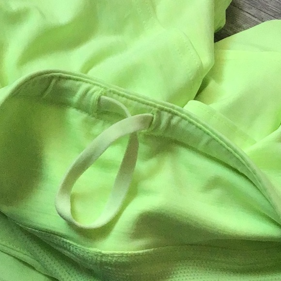 Athleta swagger neon Bright Lime Skirt SOLD OUT ONLINE! - Picture 5 of 8
